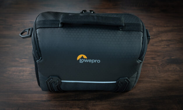 Review of the Lowepro SH 140 Camera Bag